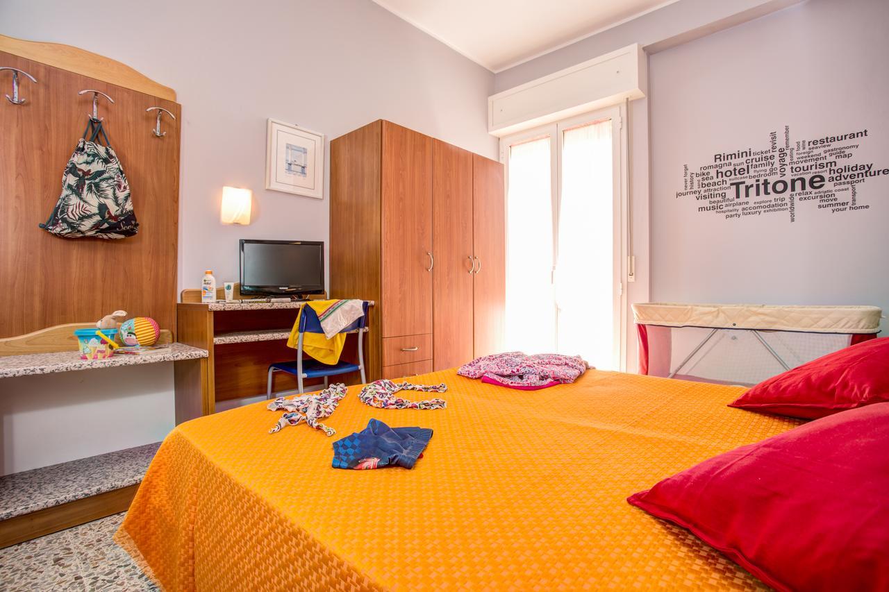 Hotel Tritone ริมินี ภายนอก รูปภาพ